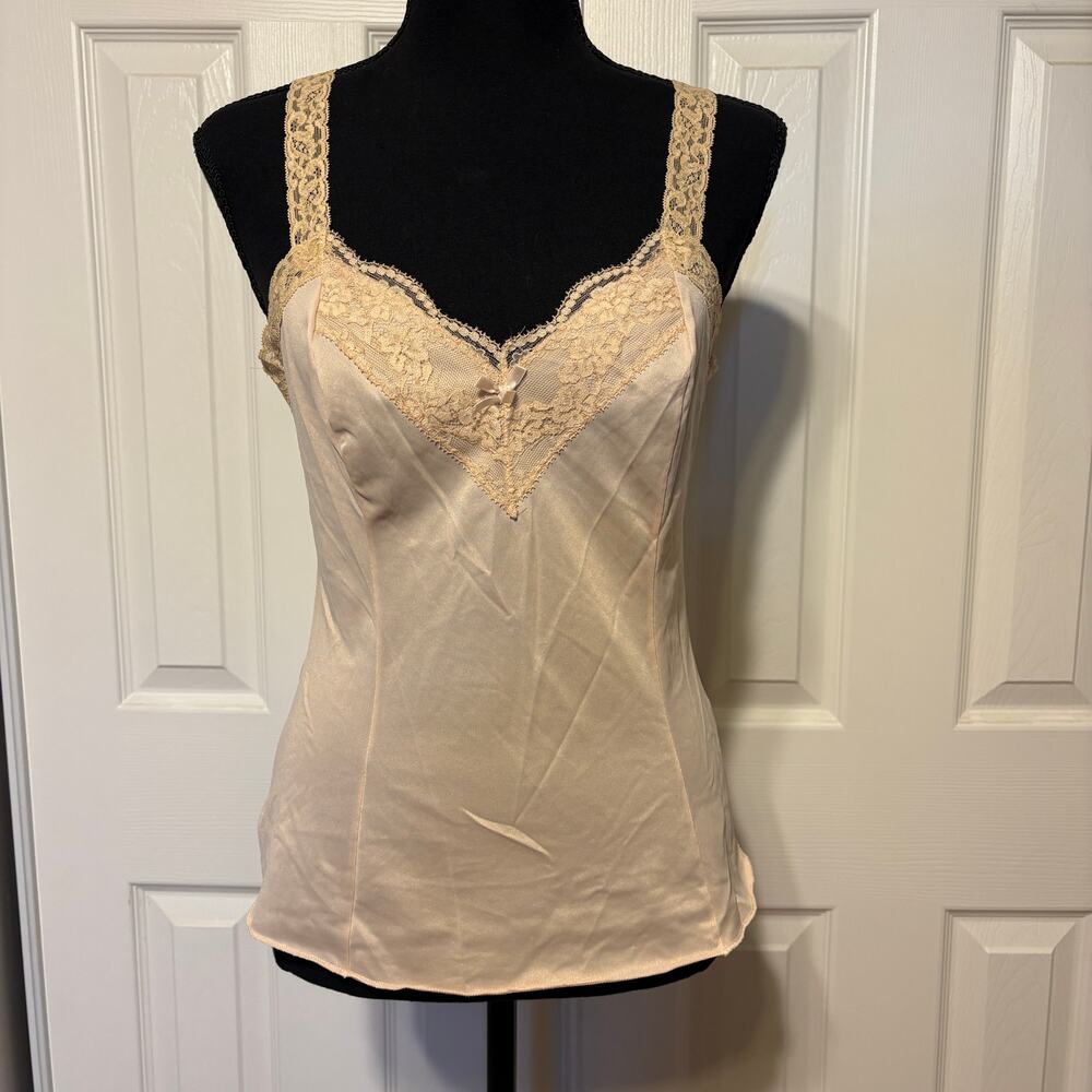 Vintage OLGA Petite Nylon Cami Tank Top Lace Trip Nude Beige